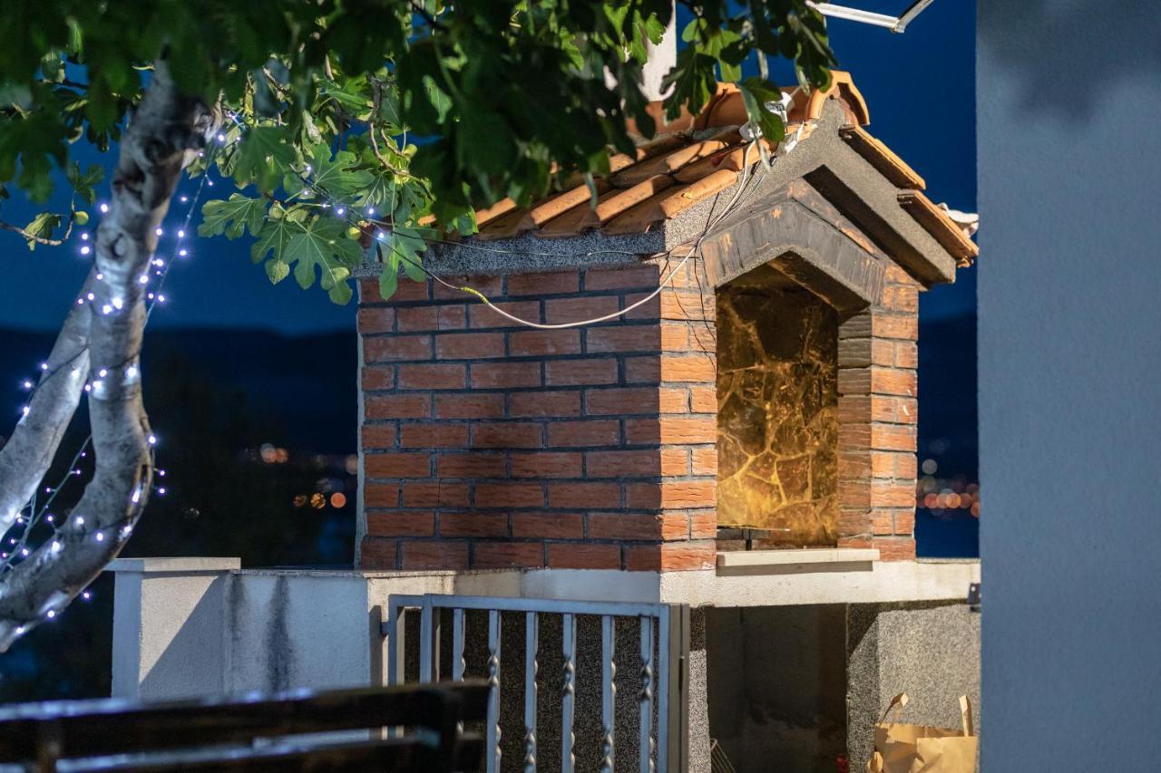 Holiday Home Insulam Mare 特罗吉尔 外观 照片