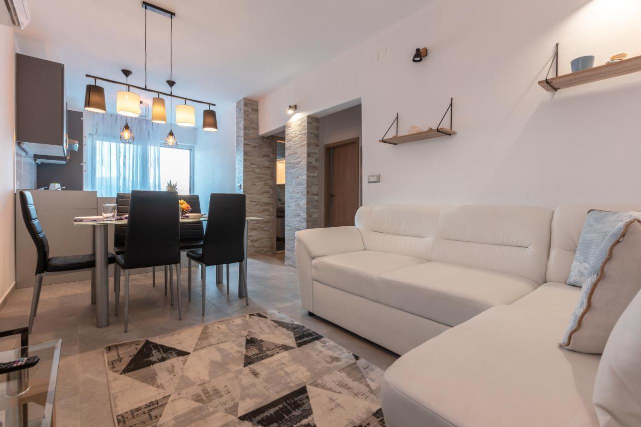 Holiday Home Insulam Mare 特罗吉尔 外观 照片