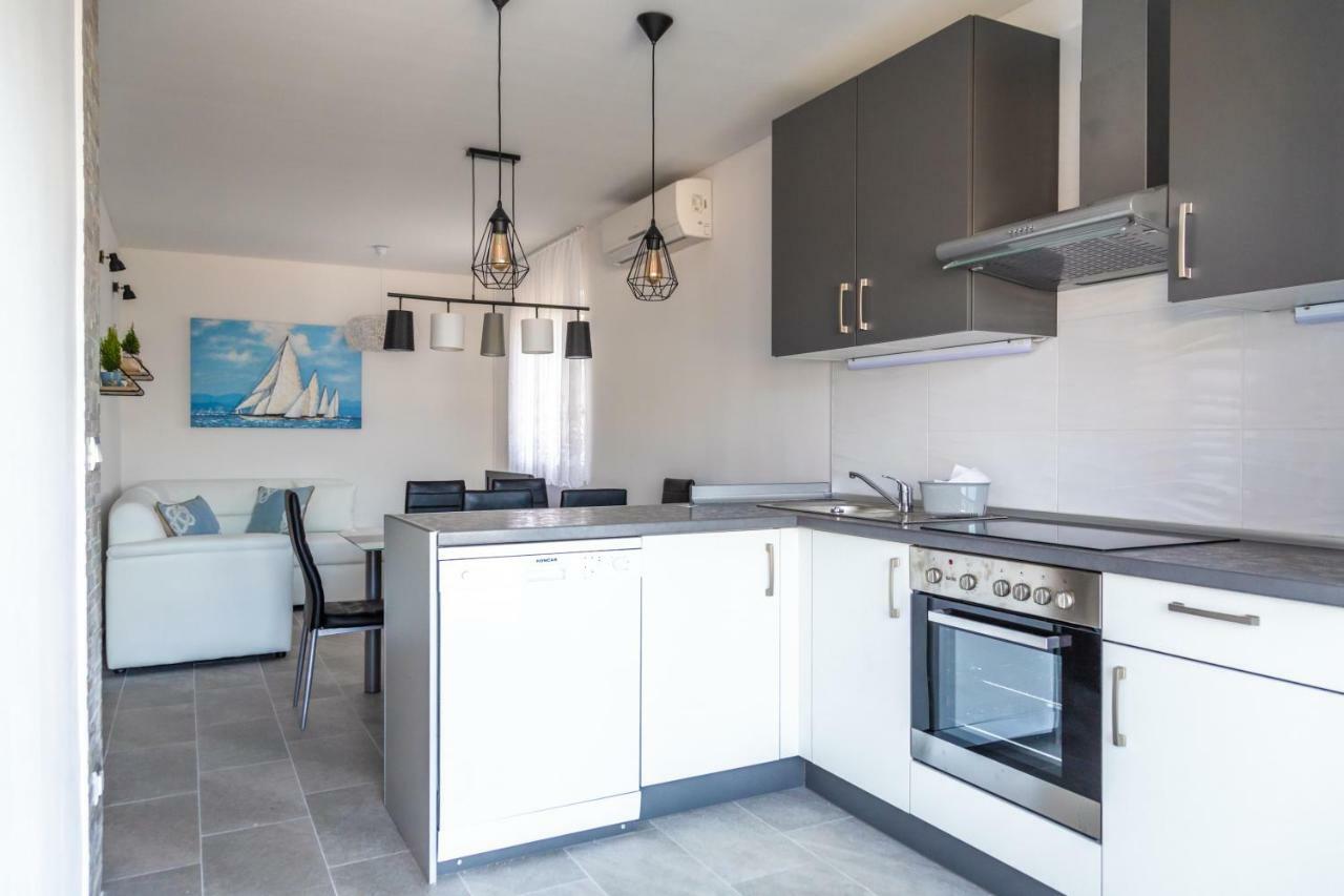 Holiday Home Insulam Mare 特罗吉尔 外观 照片
